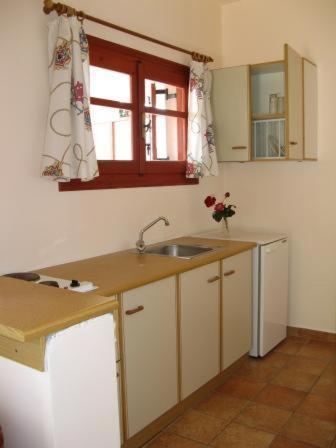 Hotel Heleni Apartments Epidaurus Room photo